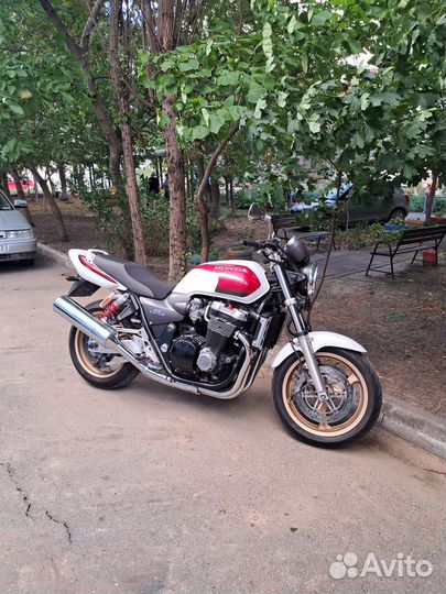 Honda cb1300