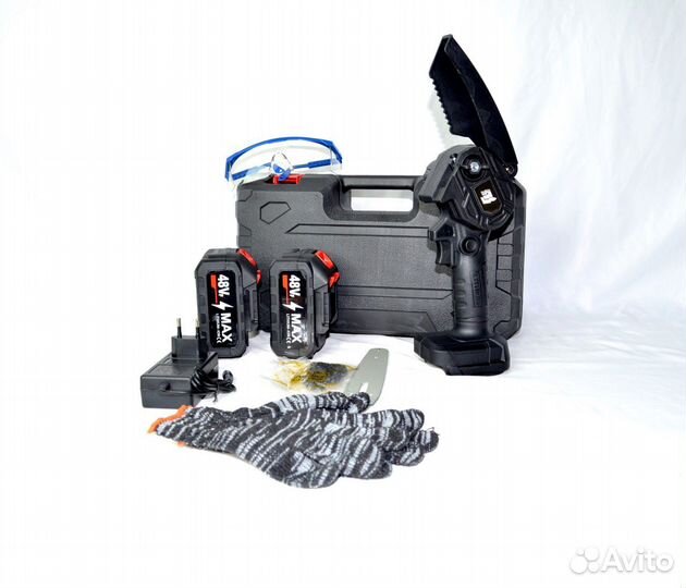 Цепная ручная мини пила с двумя аккумуляторами