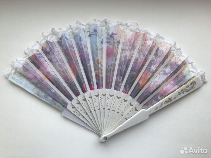 Веер с цветочным рисунком / в китайском стиле