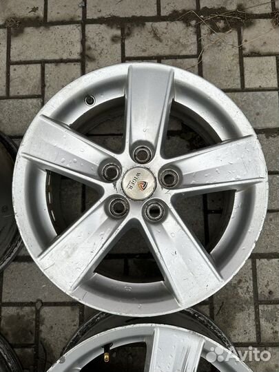 Диски оригинальные Mitsubishi R16