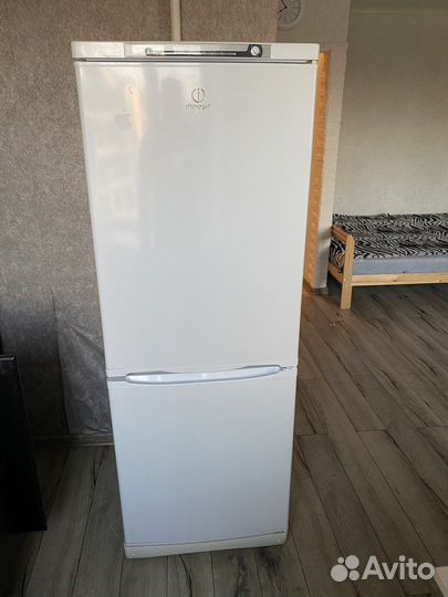 Продам холодильник рабочий