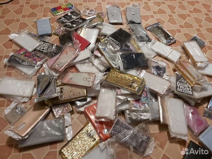 Чехлы для телефонов