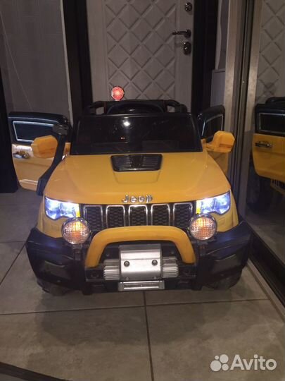 Детский электромобиль бу