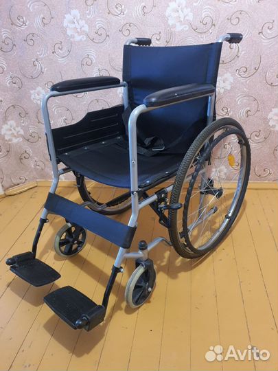 Инвалидная коляска складная бу