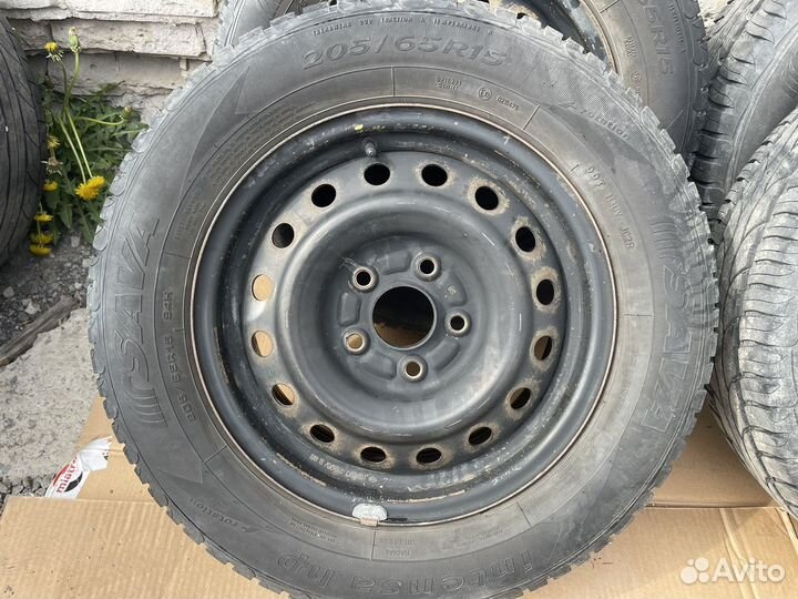 Продам комплект колес в сборе 205/65 R15
