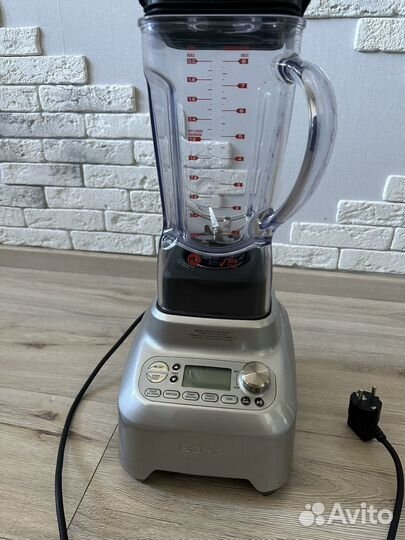 Блендер bork b802