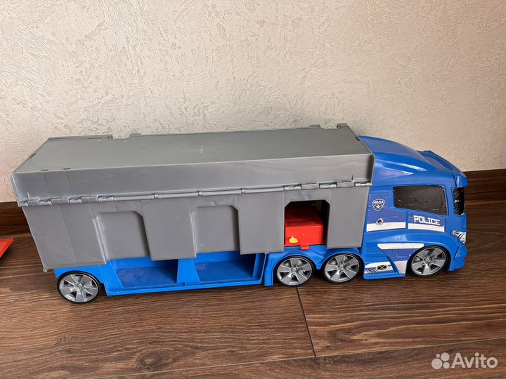 Полицейская машина игрушка