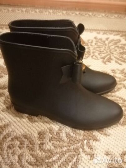 Резиновые сапоги