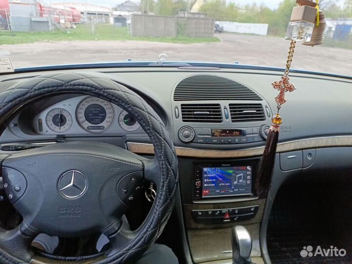 Mercedes-Benz E-класс 3.2 AT, 2004, 307 321 км