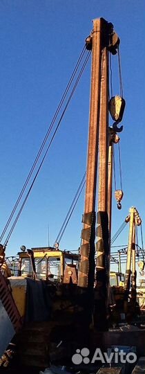 Трубоукладчик ЧТЗ-УРАЛТРАК ТР12.22.01, 2000