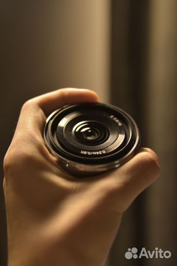 Sony 16mm f 2.8 e