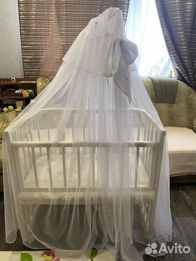 Детская кроватка