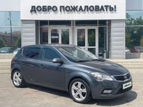 Kia Ceed 1.6 MT, 2010, 300 000 км, с пробегом, цена 699 000 руб.