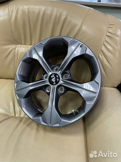 Оригинальные диски KIA Soul R16 2022 года