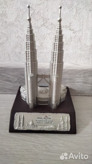 Сувенир Twin Towers из Малайзии