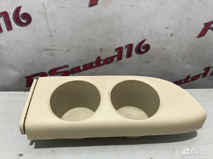 Подстаканник Toyota Land Cruiser 200