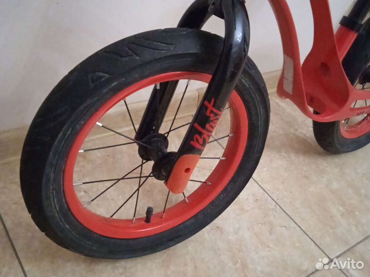 Беговел детский бу