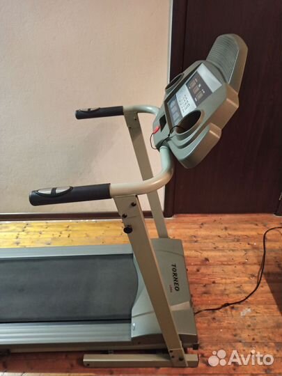 Беговая дорожка электрическая Torneo Linia T-203