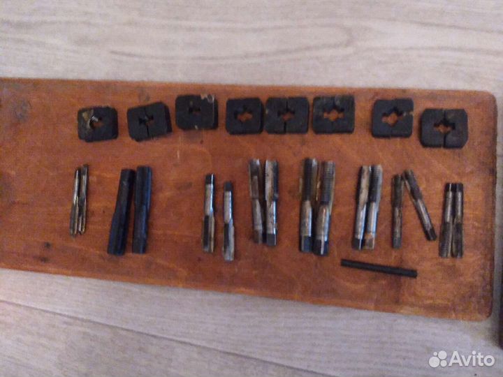 Набор метчиков и лерок