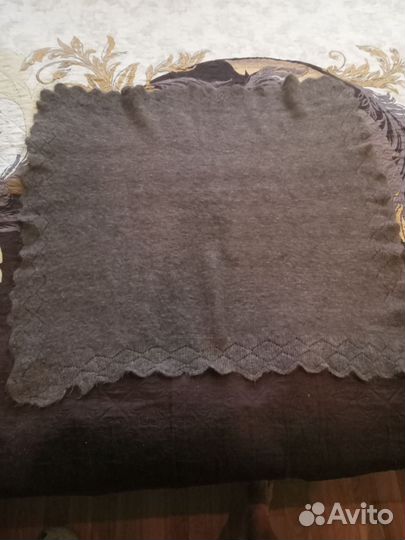 Пуховый платок шаль