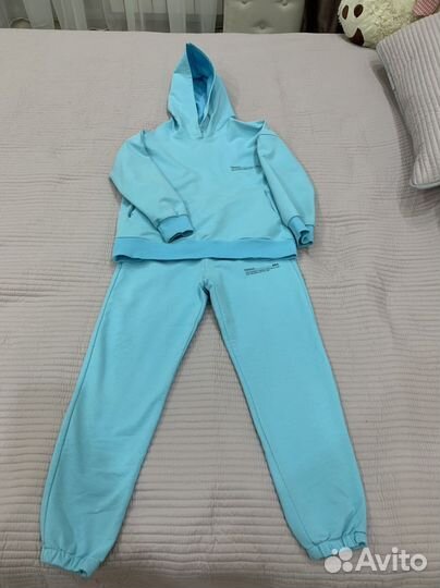 Костюм для девочки, р 134