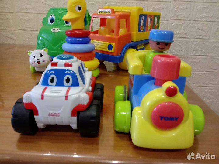 Развивающие игрушки для малышей