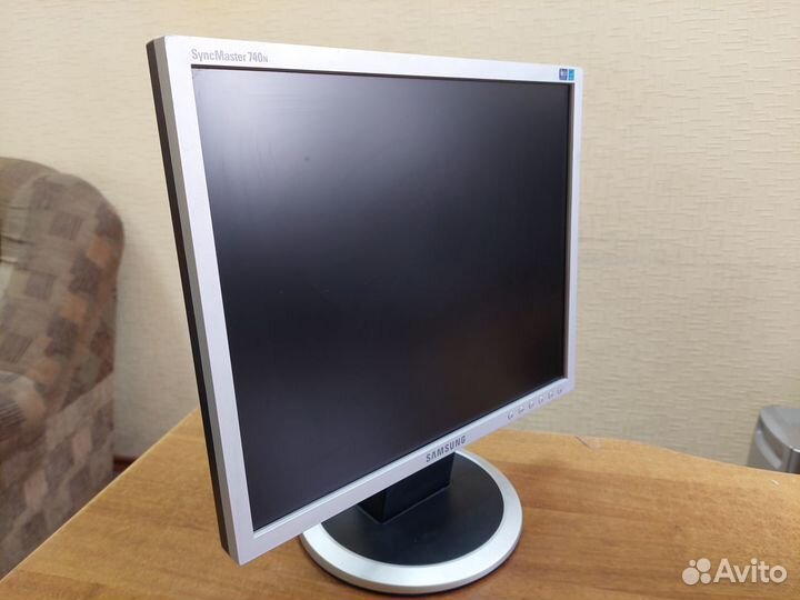 Монитор Samsung 740N - 17 дюймов
