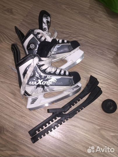 Коньки хоккейные 35 размер