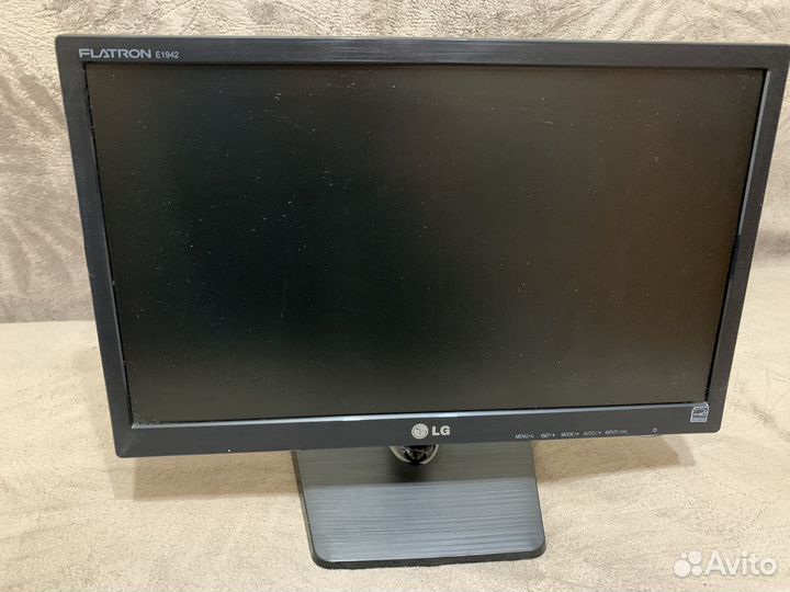 Монитор LG flatron e 1942