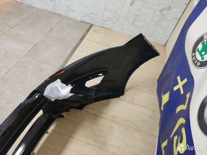 Бампер новый черный перед skoda rapid 12-20+ дост