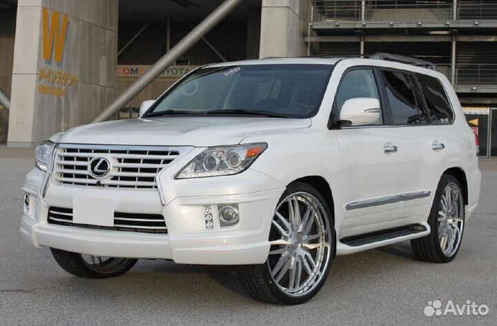 Обвес Double Eight на Lexus LX570 UJR 200