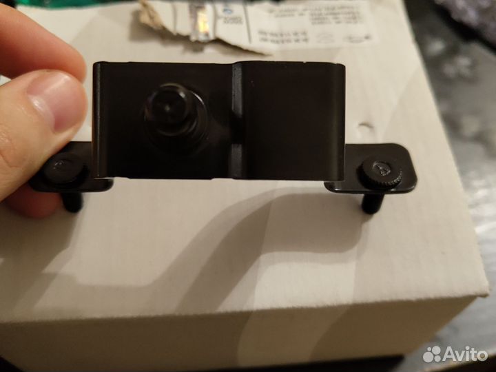 Кронштейн газонаполненного амортизатора