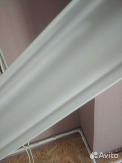 Карниз плинтус потолочный