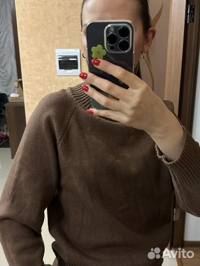 Свитер женский