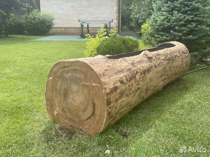Клумба из бревна