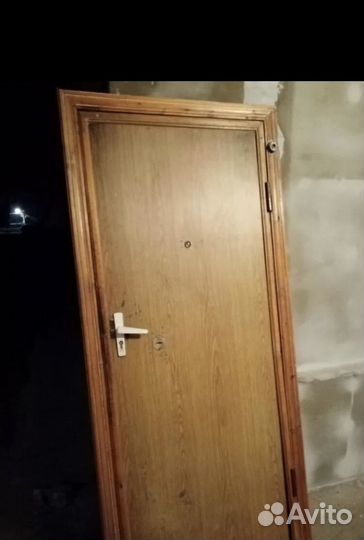 Дверь металлическая