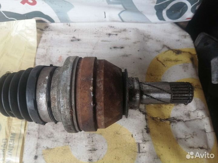 Привод передний правый Opel Astra J, 1.6, МКПП