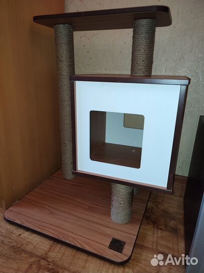 Домик для кошки с когтеточкой