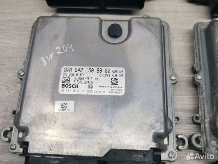 Блок управления двигателем Mercedes C W204