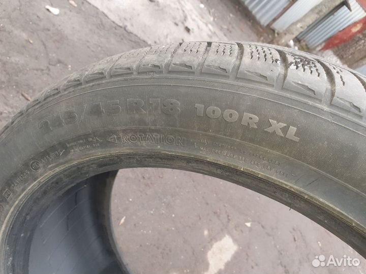 Nokian Tyres Hakkapeliitta R 245/45 R18 100R