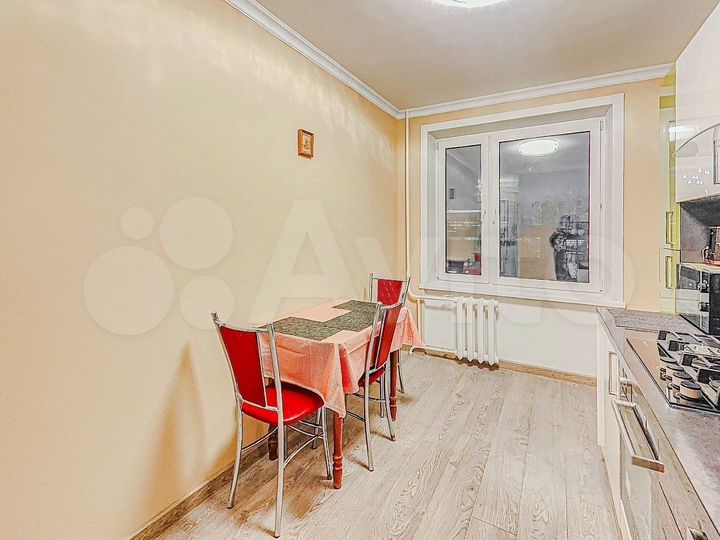 2-к. квартира, 52 м², 9/12 эт.