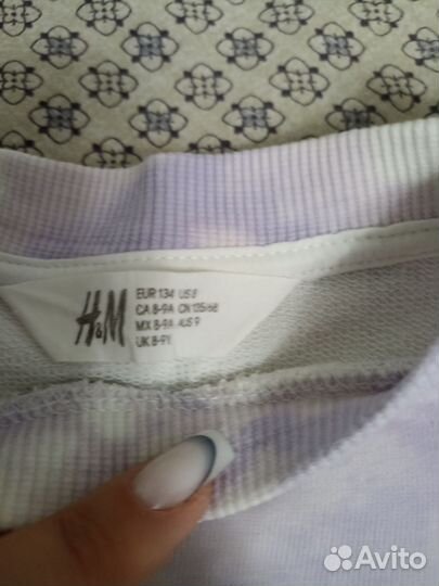 Кофты на девочку H&M 128р