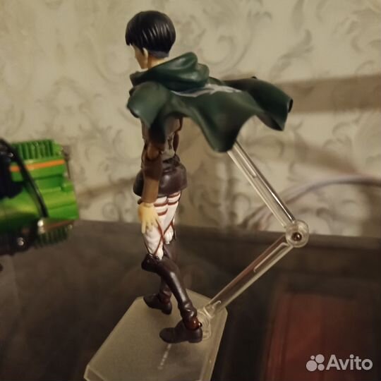 Атака Титанов Леви фигурка