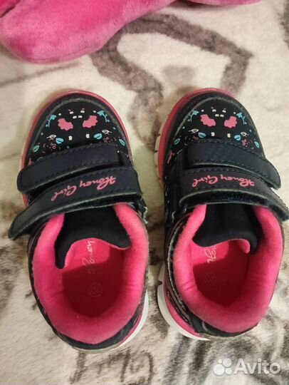 Кроссовки для девочки 20 размер
