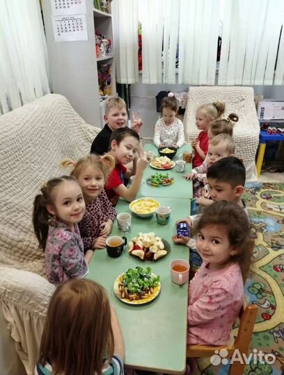 Няня, помощник воспитателя