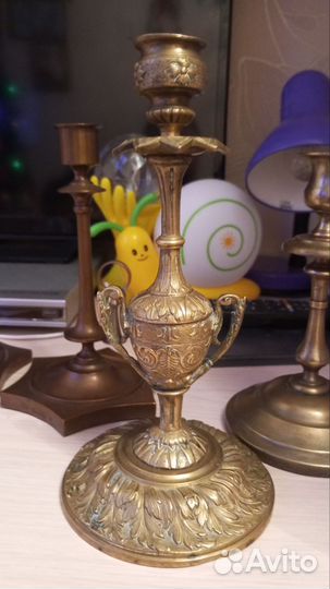 Старинный подсвечник