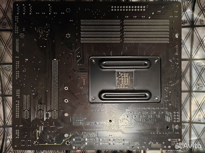 Материнская плата B450M DS3H