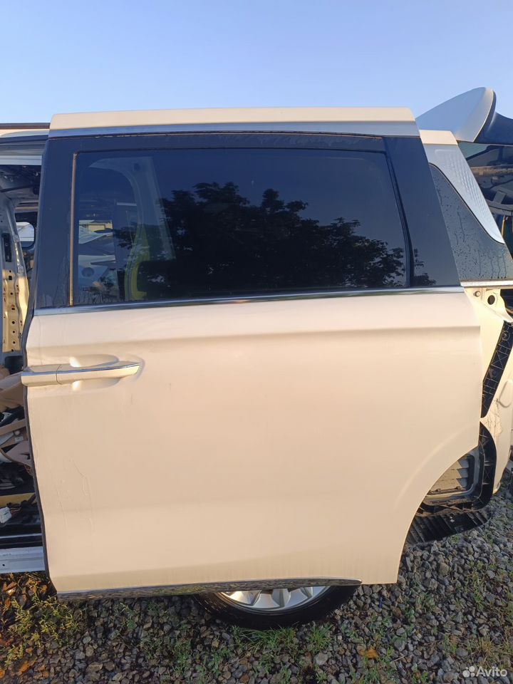 Дверь задняя левая Voyah Dream Дрим