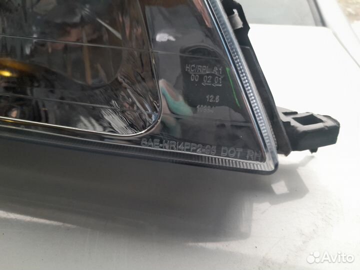 Фара правая,honda CR-V RD1, B20B