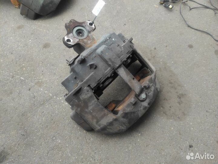 Суппорт тормозной передний Volvo Fh 4